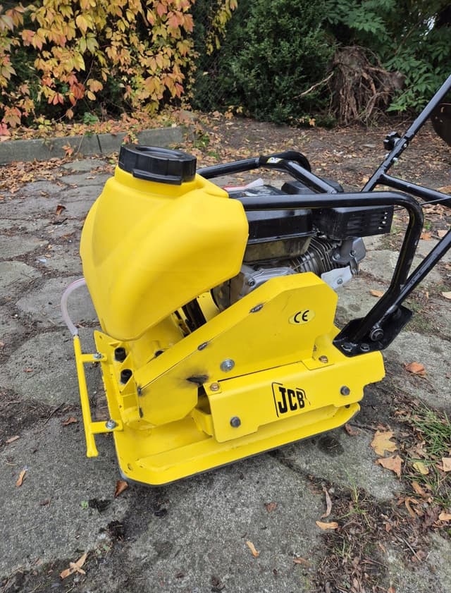 Zagęszczarka JCB